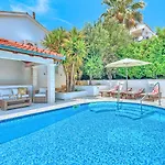 Charming Marin, 30 Meters From The Beach, Pool Heated, Split-trogir Area Βίλα *