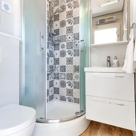Charming Marin, 30 Meters From The Beach, Pool Heated, Split-trogir Area Villa