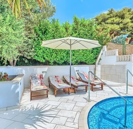Charming Marin, 30 Meters From The Beach, Pool Heated, Split-trogir Area Villa Seget Vranjica