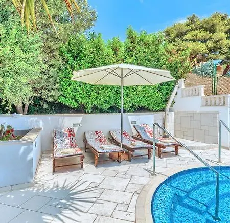 Charming Marin, 30 Meters From The Beach, Pool Heated, Split-trogir Area Villa Seget Vranjica