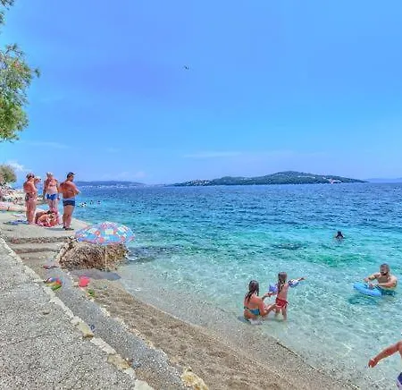 Charming Marin, 30 Meters From The Beach, Pool Heated, Split-trogir Area Villa *